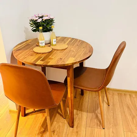 Downtown 1br With Parking